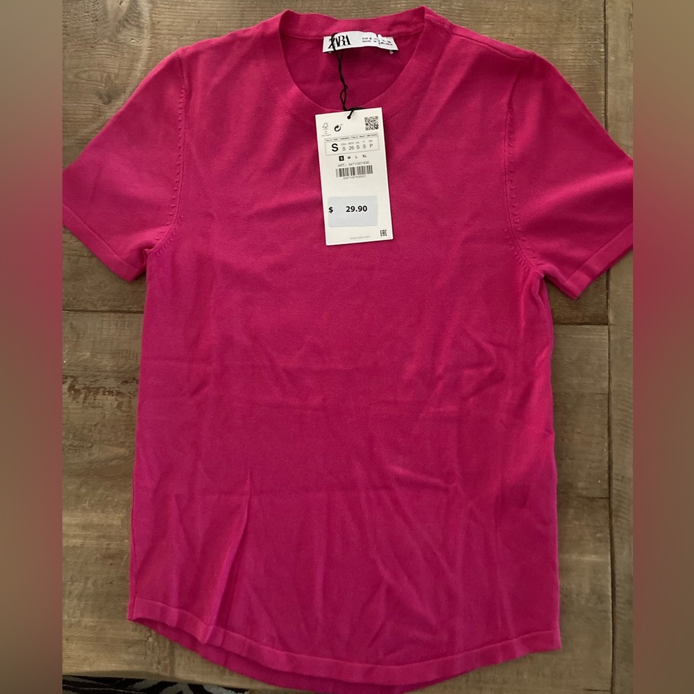 ZARA Women’s bright pink short sleeve tshirt Brand new never worn